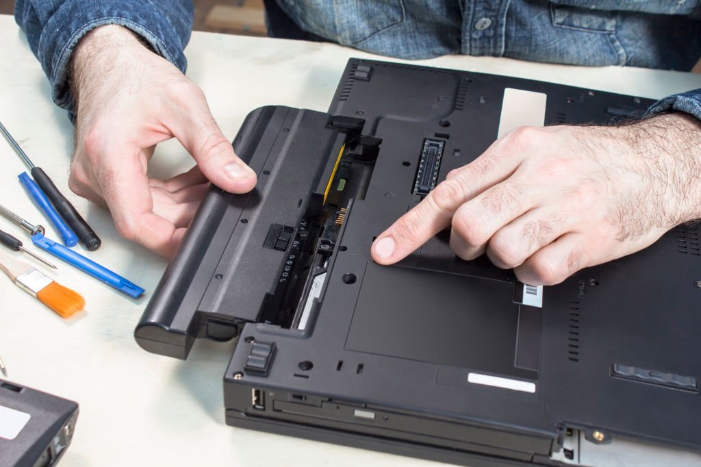 How to Buy A Replacement Battery for Your Laptop