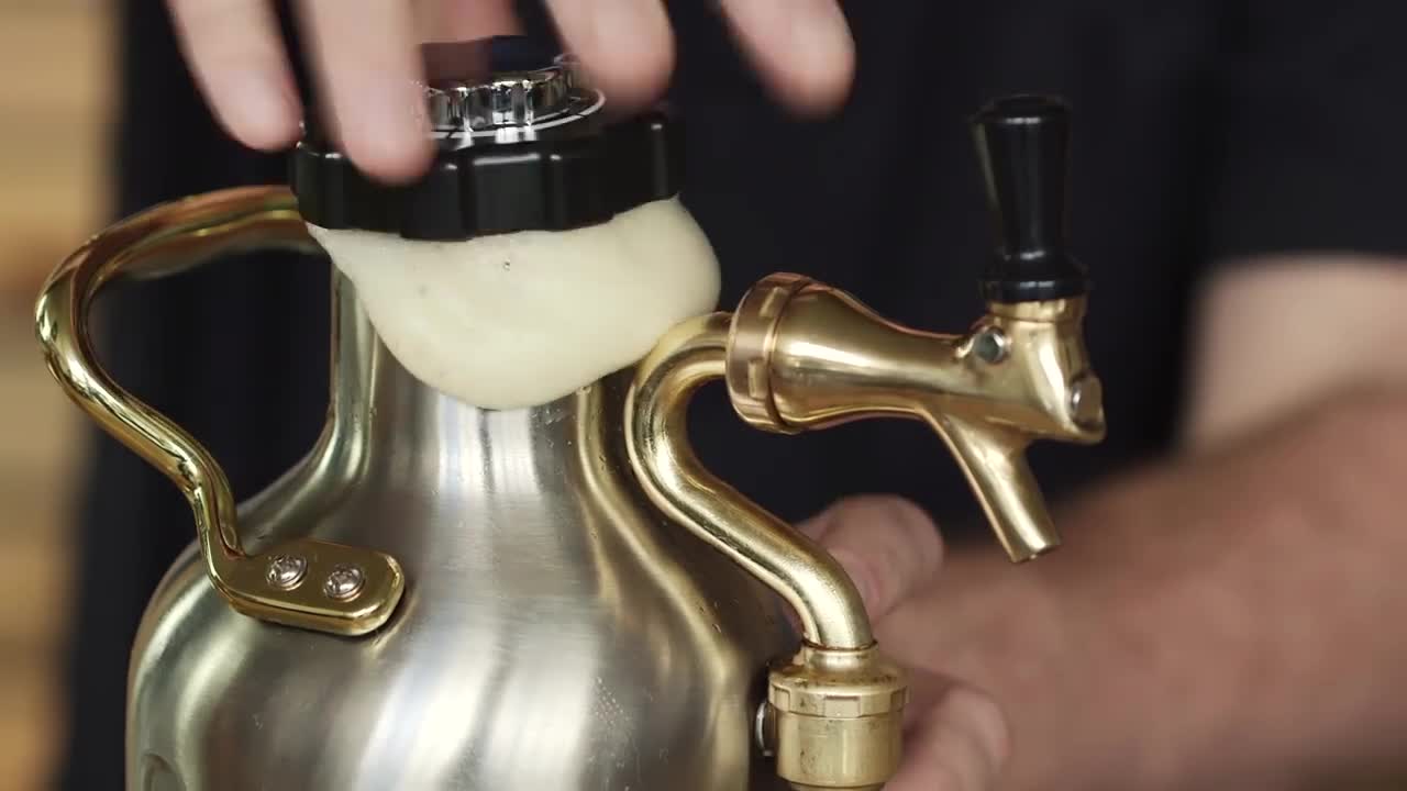 Benefits of Everich Stainless Steel Growlers for Outdoor and Retail Markets